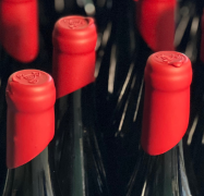 Weiland Hypocras Bio-Würzwein-Flaschen mit Wachsversiegelung und Siegelstempel – handwerklich versiegelter mittelalterlicher Gewürzwein